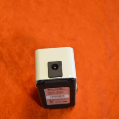 Mooer Baby Tuner * Compact tuner for your Pedal Board * image 4