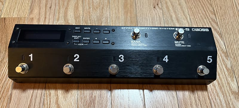 Boss ES-5 Effects Switching System