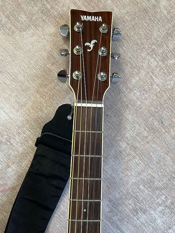 Yamaha FG730S Folk Solid Top Acoustic Guitar