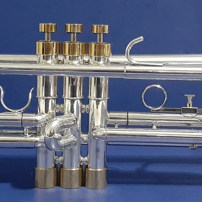 Getzen Eterna Large Bore 900S Model Silver Trumpet, Mouthpiece & Original case 1992-1994 Silver Plat image 11