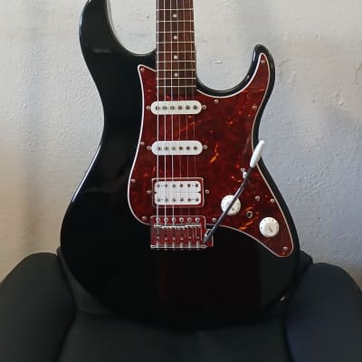 Yamaha Pacifica 312 II 2010 Red and Gold | Reverb