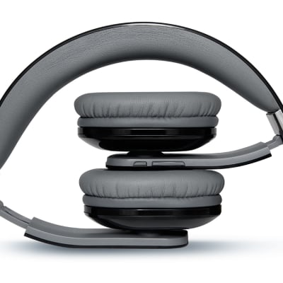 Numark HF Wireless High Performance Wireless On-Ear Headphones with Built-In Mic image 3
