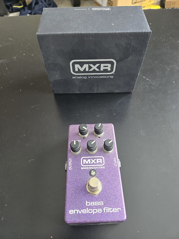 美品！！MXR Bass Envelope Filter MXR M82 - Bass Envelope Filter | Long & McQuade