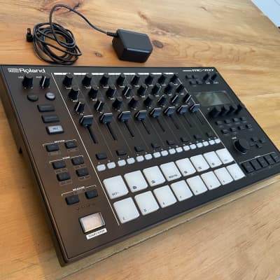 Roland MC-707 Groovebox 2019 - Present - Black image 5