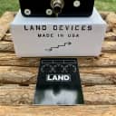 Land Devices Domino