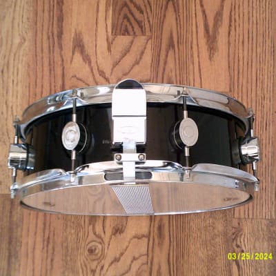 Pacific PDP Series 804 14 X 5 Snare Drum, Hardwood Shell, Gloss Black - Clean! image 2