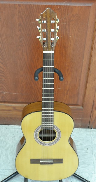 Strunal classical guitar 4655 on sale