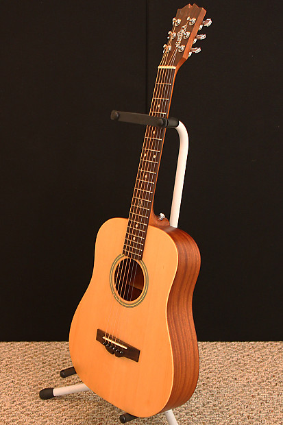 Sierra ST10 Compass Series Parlor Acoustic Guitar - 3/4 Scale Travel w/ Gig  Bag