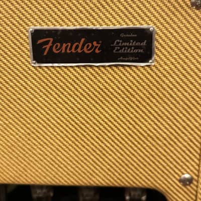 Fender Blues Junior 15-Watt 1x12" Guitar Combo 2002 - 2010 - Tweed image 4