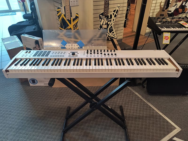 Arturia KeyLab 88 MIDI Controller MIDI Controller | Reverb