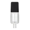 SE Electronics X1A Large Diaphragm Condenser Microphone and Clip - White - Used