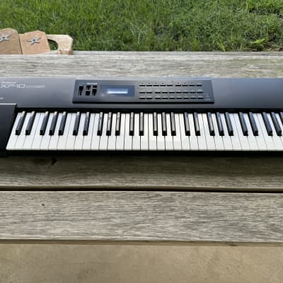 Roland XP-10 61-Key Multi-Timbral Synthesizer 1995 - 2002 - Black