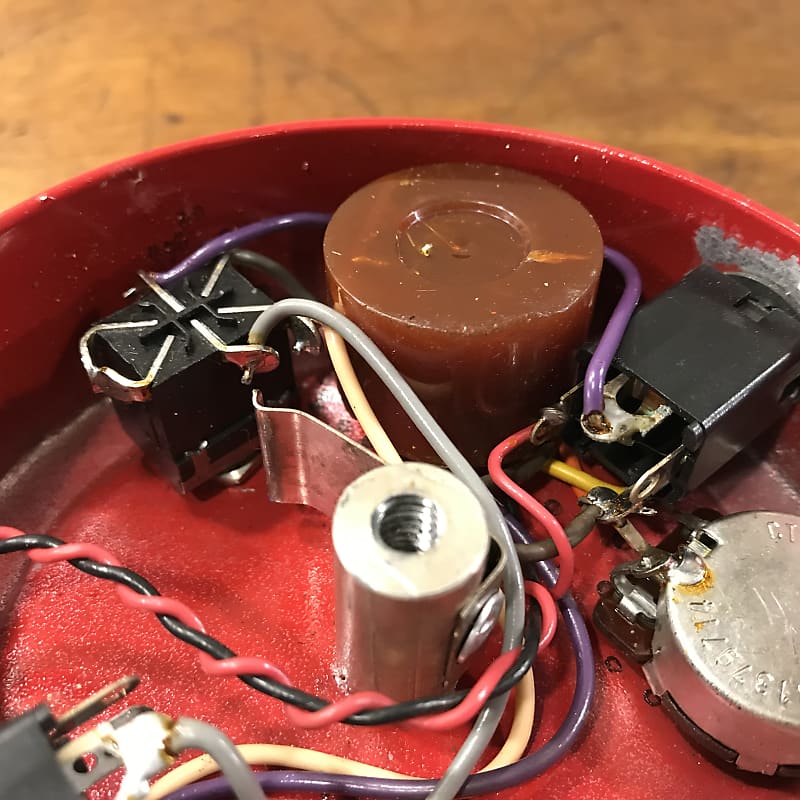 Kingston Orbiter A-10 Fuzz pedal- I don't know anything