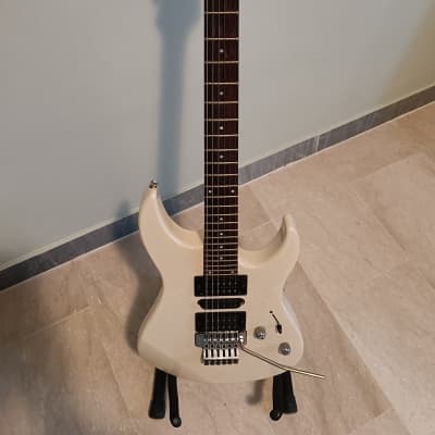 Yamaha RGX 321 1991 - White image 16