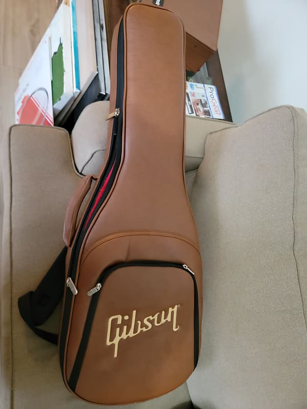 Gibson premium on sale soft case