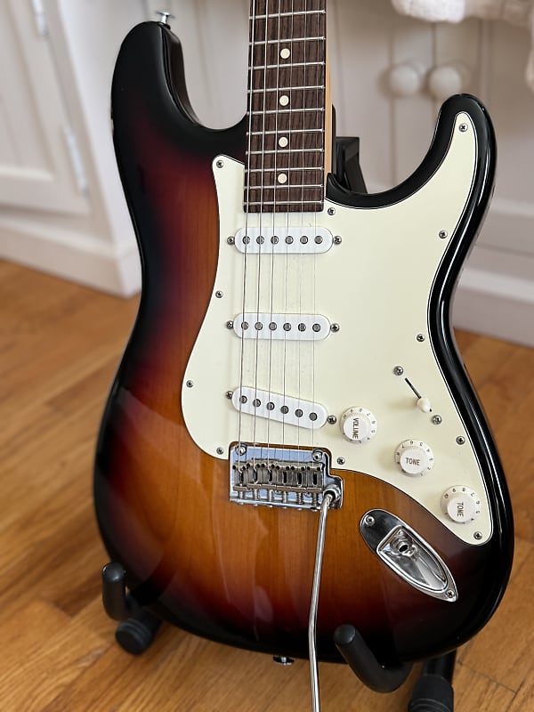 Suhr Pro Series Guitar - signed by John Suhr 2008-2013 - Sunburst image 1