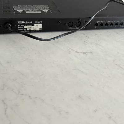Roland U-220 RS-PCM Sound Module 1989 - 1992 - Black image 9