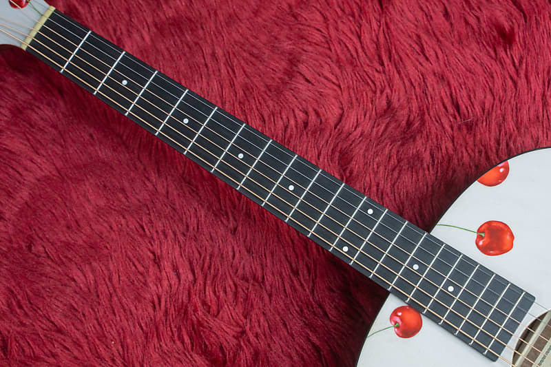 状態良好 ナギギター NAGI GUITAR Cherry Ivory NAGI GUITAR cherry mini Ivory【ナギ アコースティックギター