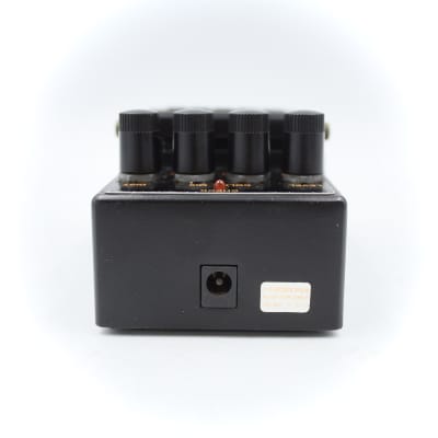 Boss HM-3 – Guitar Pedals Visualized
