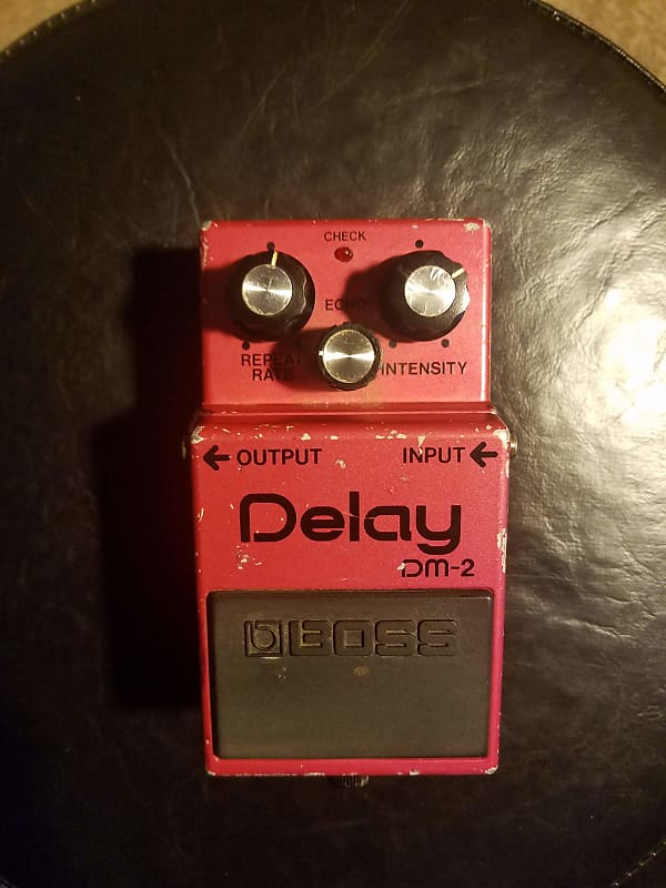 Boss dm2 The best analog delay. Nothing better for slapback, Reverb