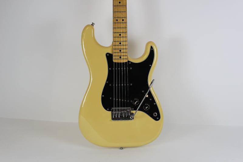1983 Vintage Fender Standard Stratocaster Dan Smith Era