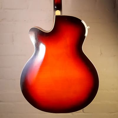 C1961 HOYER Perloid Esquire 19 with a solid top Archtop. image 10