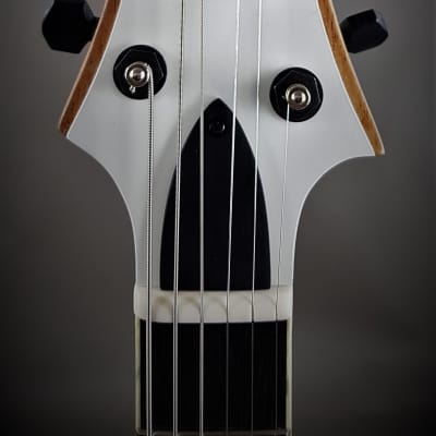 Manuel Ali Guitars Underdog #6 2020 matt white image 6