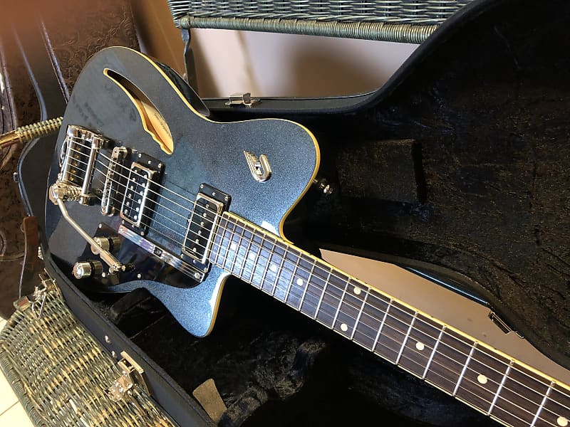 Duesenberg Caribou Stardust=a fine unique model that sounds/plays/looks  great!