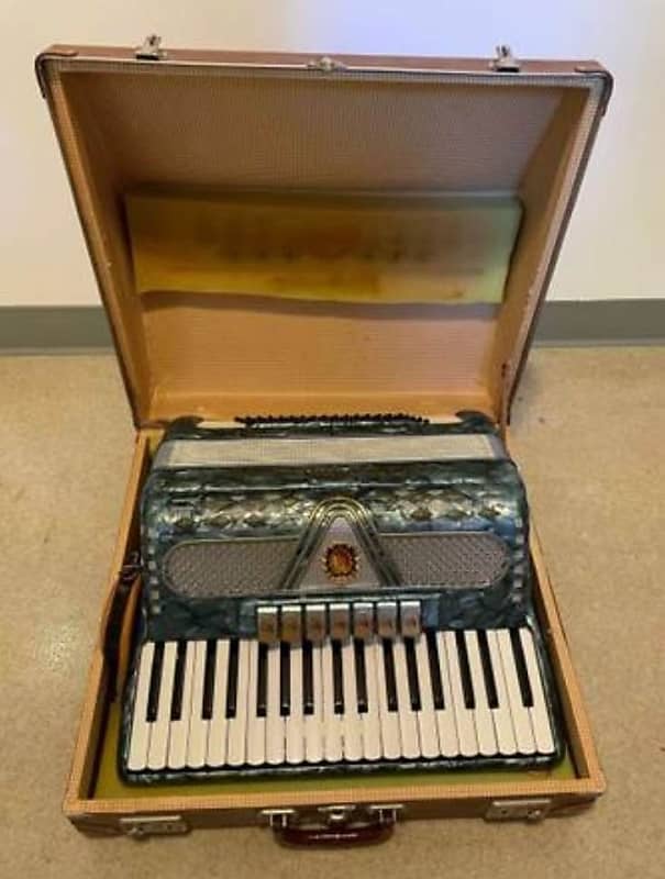 Marinucci Model 750 80 Bass Piano Accordion Vintage - Blue w/ | Reverb