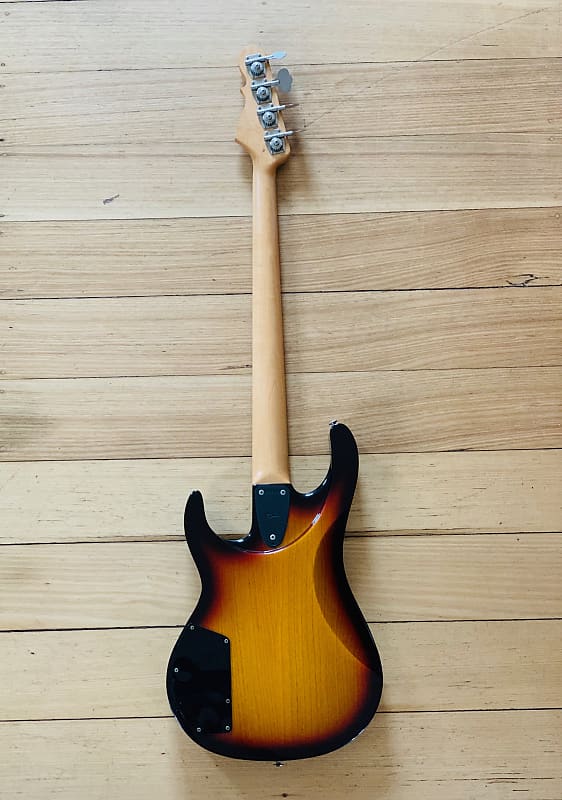 Price Dropped - 1994 G&L Climax Bass Made in Usa With Original