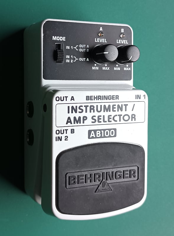 Behringer AB100