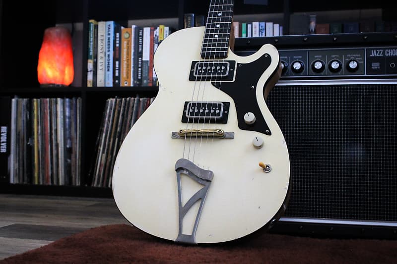 Bunting Guitars Willow in Vintage White Reverb