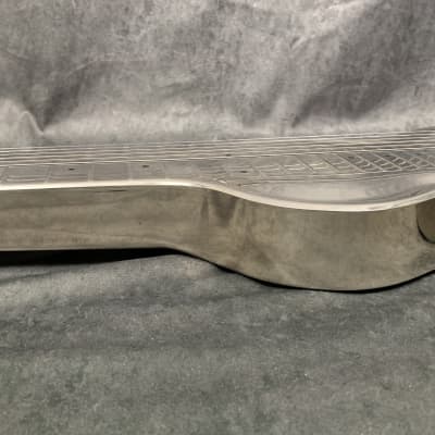 Rickenbacker Silver Hawaiian Lap Steel 1937 to 1943 - Chrome image 4