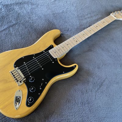 2008 Fender American Deluxe Ash Stratocaster Maple Fretboard - Butterscotch Blonde - Free Pro Setup image 13