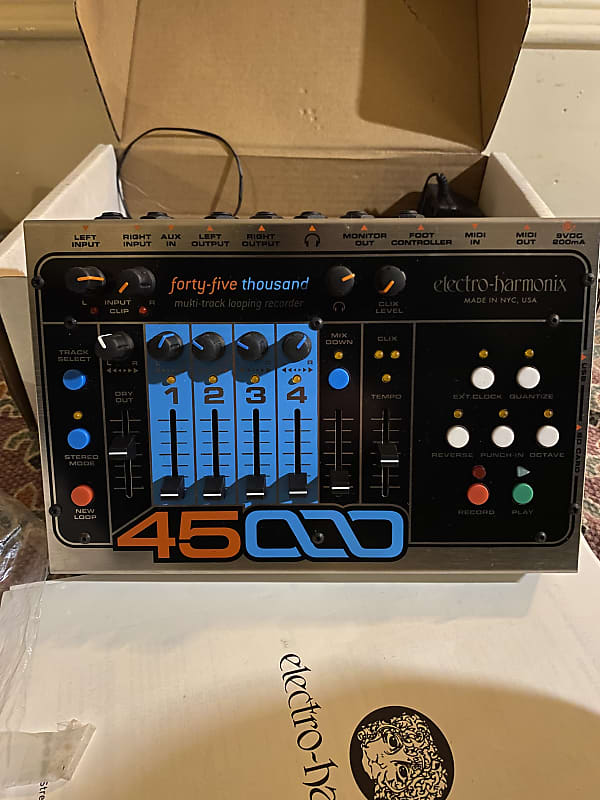ElectroHarmonix 45000 Multitrack Looper recorder Reverb