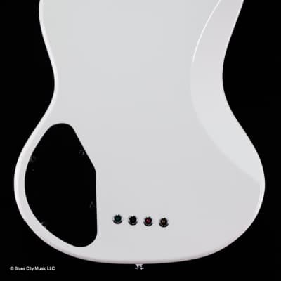 Lakland Guitars Skyline - Decade 4 - White - Rosewood - w/Gig Bag - 8.10 lbs. image 5
