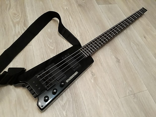 Mavis SPACEBERGER Headless Bass 80s Black