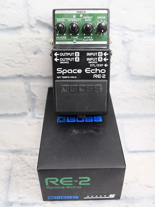 Boss RE-2 Space Echo w/ box | Reverb