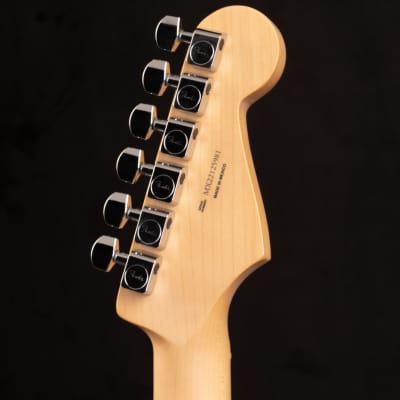 Fender Player Stratocaster Lefty 3-Color Sunburst 981 image 3