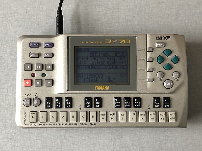 Yamaha QY70 1997 - Silver | Reverb