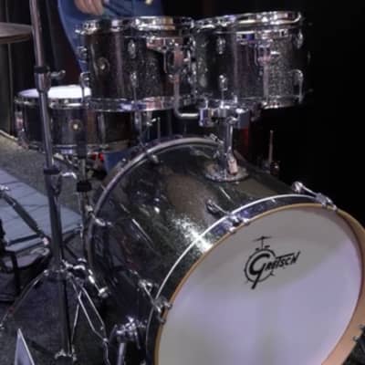 Gretsch Catalina Maple 6 Piece Shell Pack with Free Additional 8″ Tom Black Stardust  (22/8/10/12/14/16/14SN) image 1
