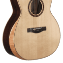 Teton STA150NT-AR 105 Series Auditorium Armrest Solid Spruce Top 6-String Acoustic Guitar/Hard Case