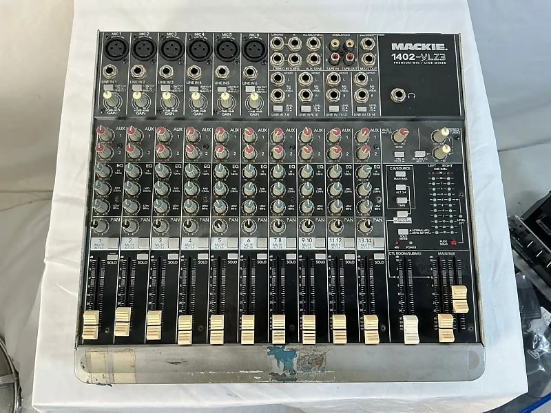 Mackie 1402-VLZ3 14-Channel Mic / Line Mixer | Reverb