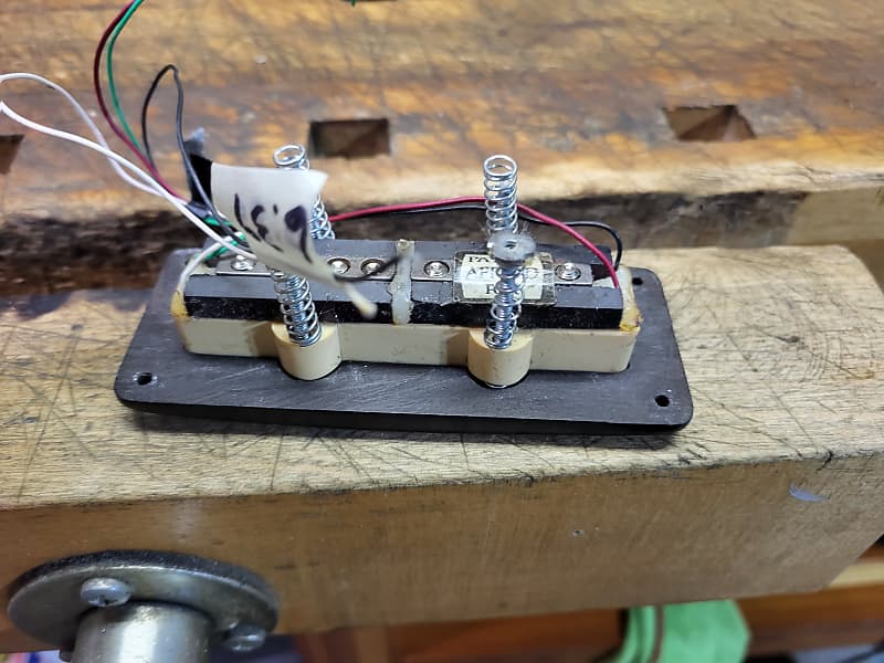 Dimarzio Model-J Jazz Bass Guitar Pickup Pair Patent Applied