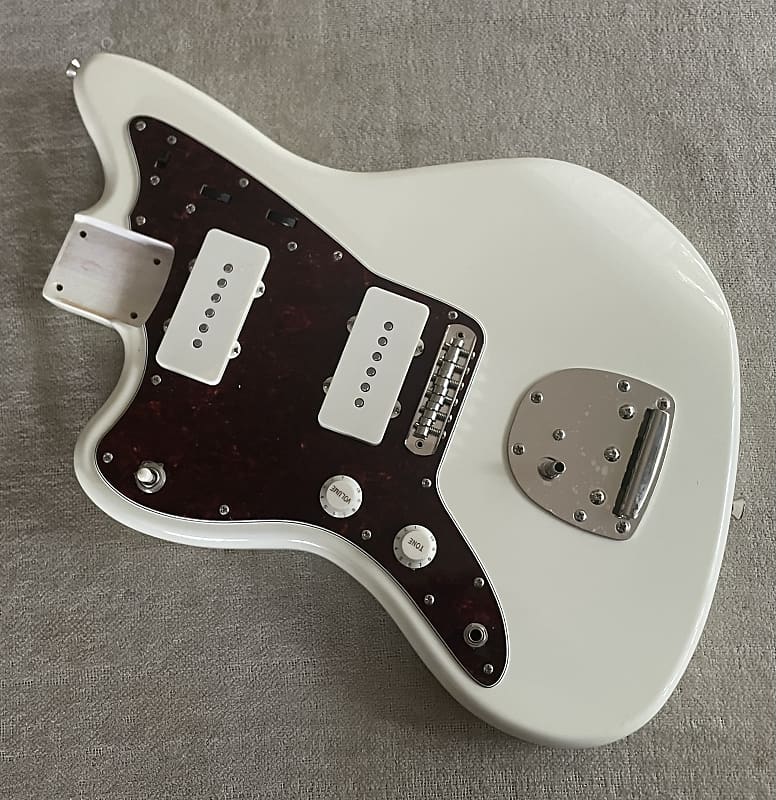 2020 Squier Left Hand Lefty Classic Vibe ‘60s Jazzmaster Olympic White  Loaded Body Only