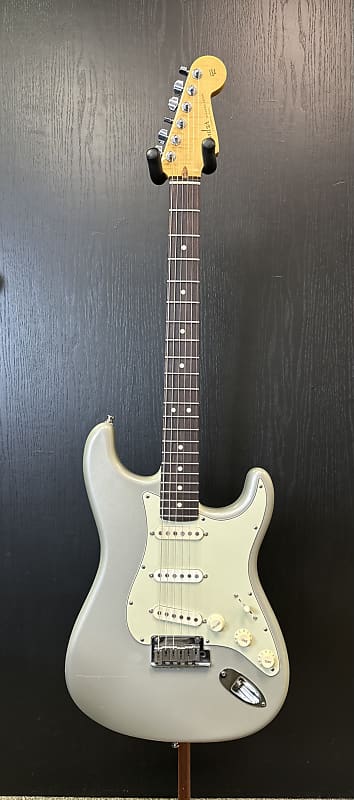 Fender Custom Shop Stratocaster Deluxe 2009 - Inca Silver image 1
