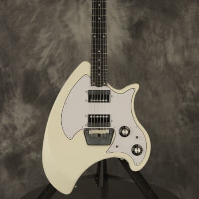 1970's Ovation BREADWINNER White with very early features image 2