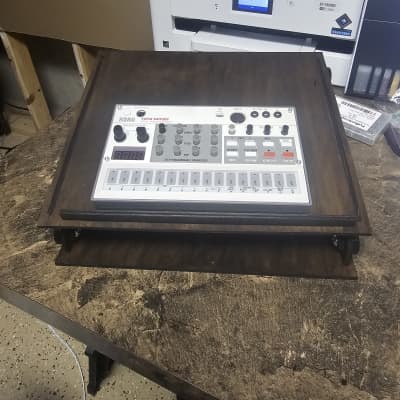 Custom adjustable angle wood synthesizer stand, perfect for samplers, interface, tablets, or as a laptop stand, gift idea for musicians image 2