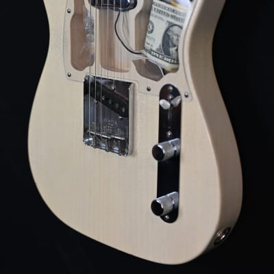 Fender Custom Shop LTD '67 Smug Telecaster CC from 2016 in White with original hardcase image 6