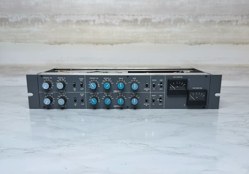 Neve 83046 Stereo Compressor Limiter 33609 | Reverb